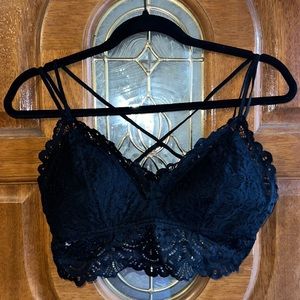 So Lace black bra XL.